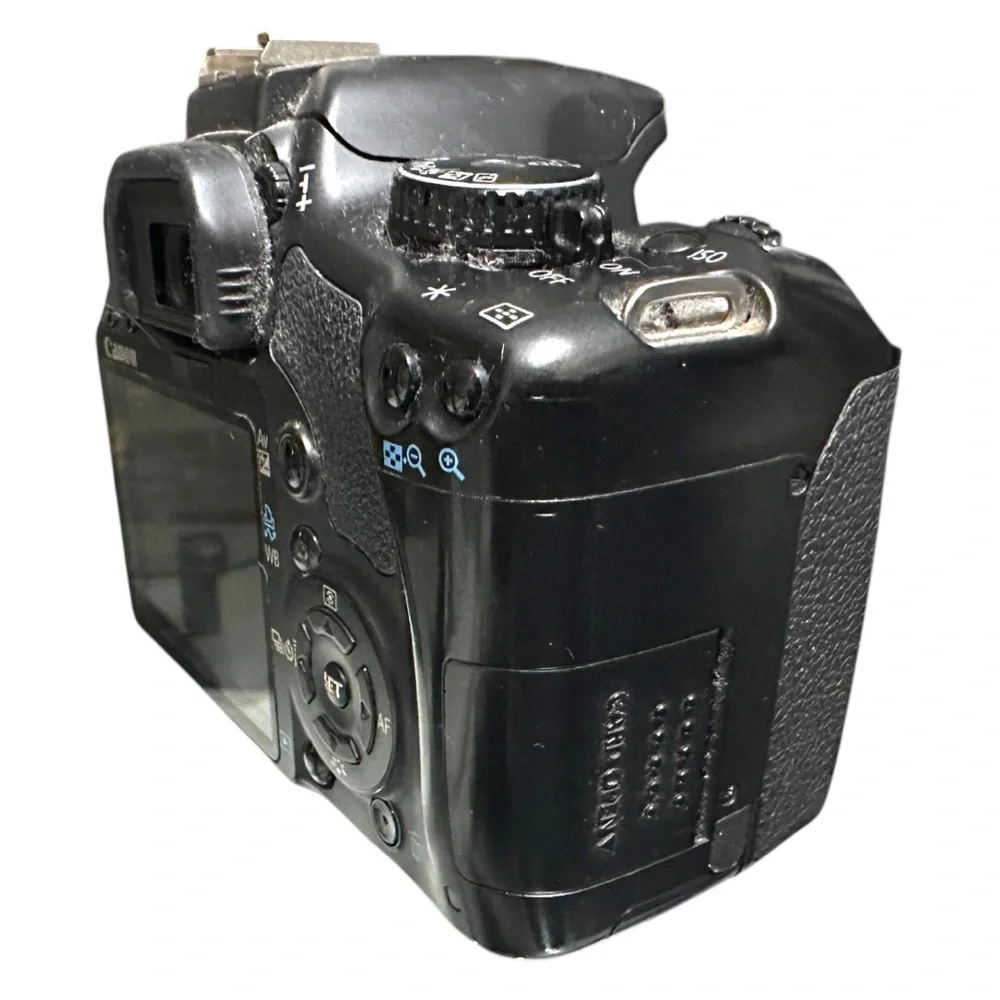 Canon EOS Rebel XSi DSLR Camera + Canon EF 28-135mm f/3.5-5.6 IS USM Lens
